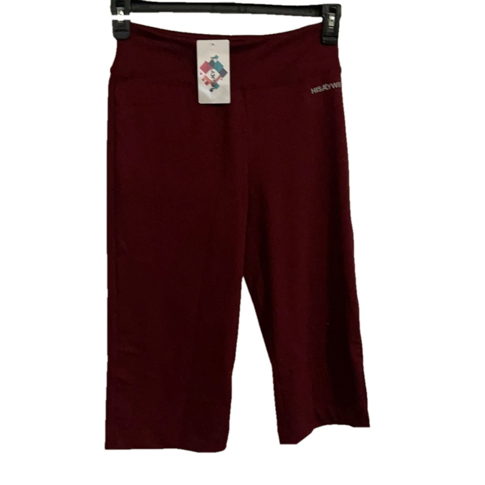 NWT women’s Capri workout pants S